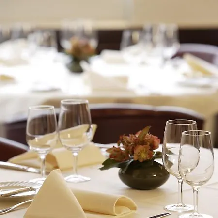 Ξενοδοχείο Dolder Waldhaus 4*